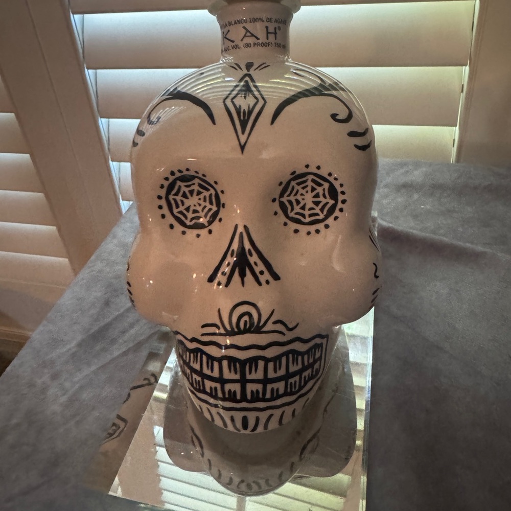 Kah tequila Decorative Skull Bottle with Black Designs empty‎ day of the dead